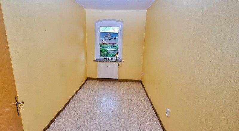 Etagenwohnung Hohenmölsen - 2 Zimmer, 51 m&sup2;, 306&euro; | Angebot:25669874