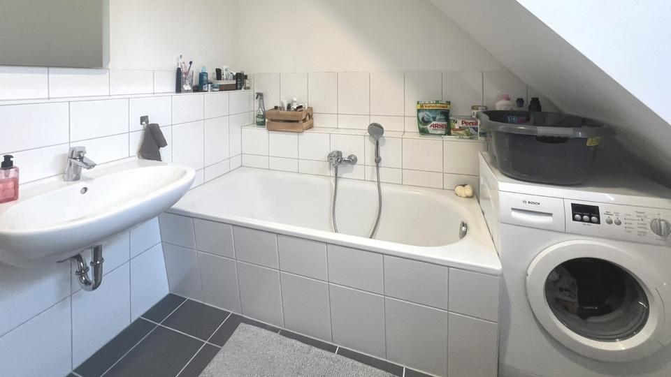 Dachgeschoßwohnung Laufenburg (Baden) - 3 Zimmer, 66 m&sup2;, 700&euro; | Angebot:25160857