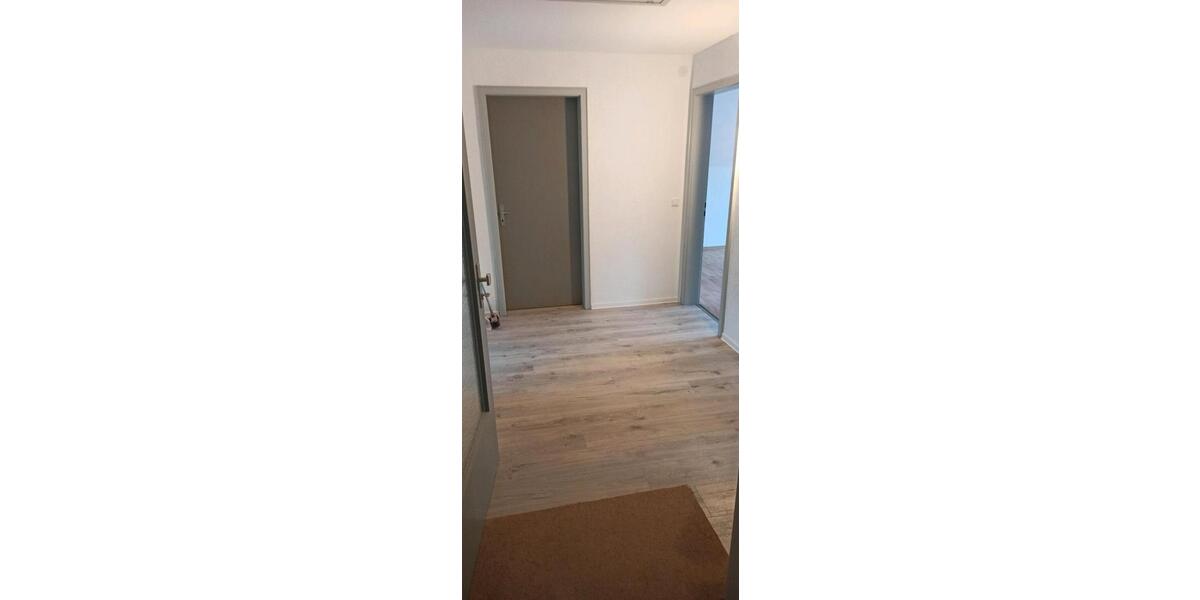 Dachgeschoßwohnung Blumberg - 3 Zimmer, 72 m&sup2;, 700&euro; | Angebot:24372499