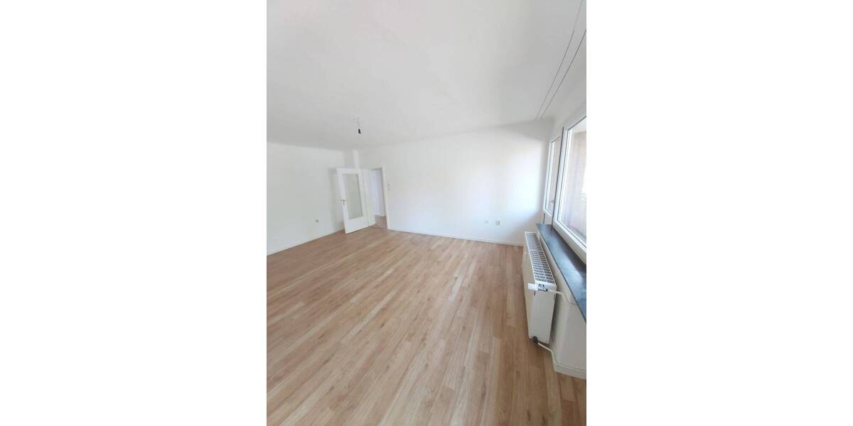 Etagenwohnung Wilhelmshaven Innenstadt - 2 Zimmer, 67 m&sup2;, 399&euro; | Angebot:25775004