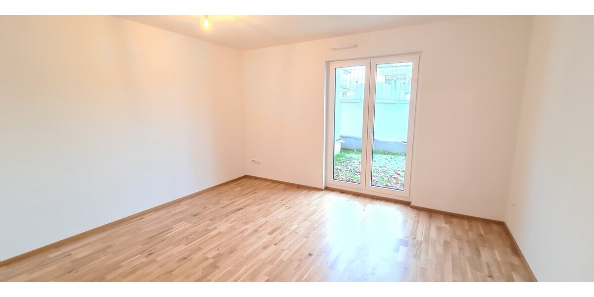Exklusive 2,5 Zimmer-Neubauwohnung mit viel Platz, sonniger Terrasse, Einbauküche und TG-Stellplatz - Erdgeschoßwohnung Villingen-Schwenningen Schwenningen | Angebot:25181350