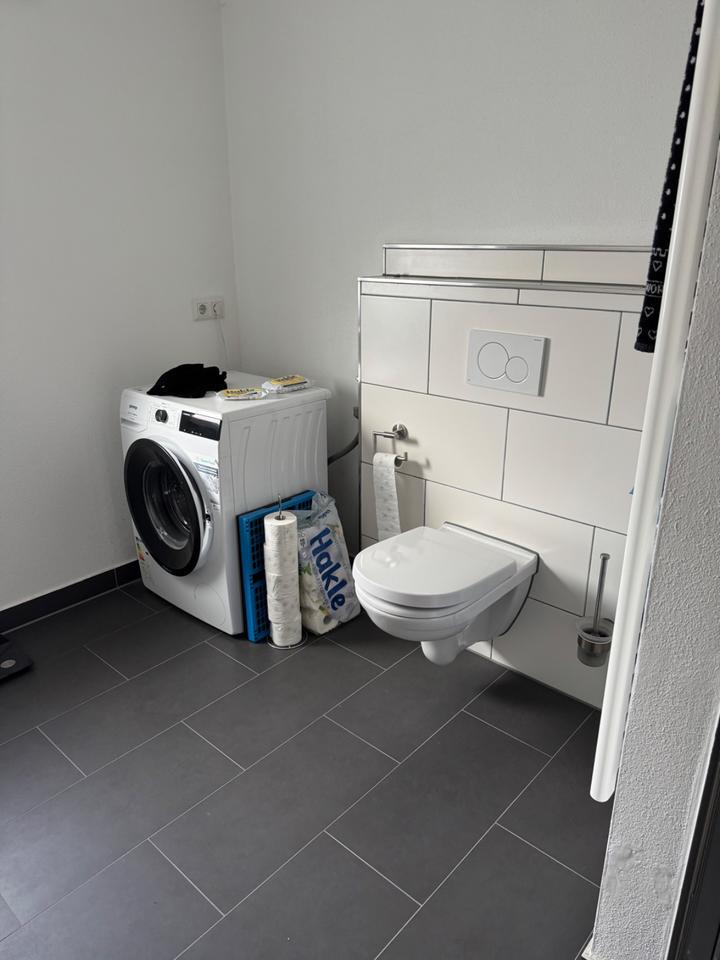 Vermiete neuwertige Wohnung