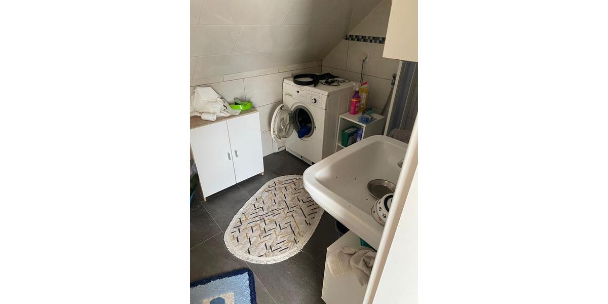 Dachgeschoßwohnung Rotenburg an der Fulda - 2 Zimmer, 35 m&sup2;, 400&euro; | Angebot:26568728