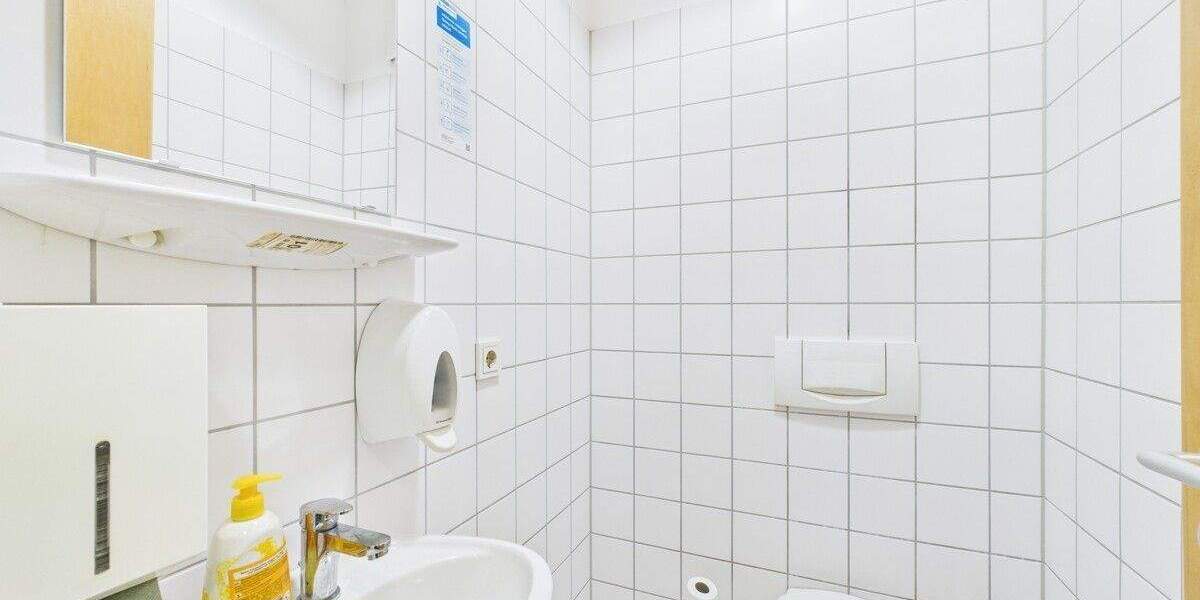 Gewerbeobjekt Regensburg / Prüfening Westenviertel - 8 Zimmer, 199 m&sup2;, 4.700&euro; | Angebot:25704935