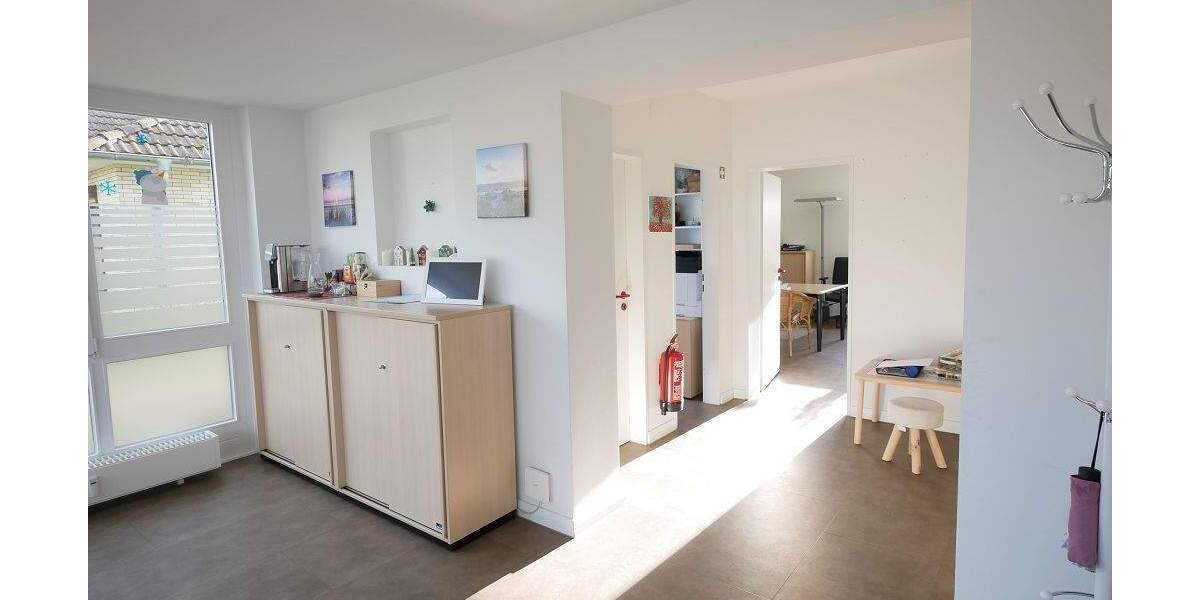Gewerbeobjekt Tornesch - 5 Zimmer, 124 m&sup2;, 1.680&euro; | Angebot:25775259