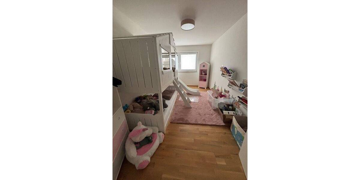 Etagenwohnung Pfullendorf - 3 Zimmer, 123 m&sup2;, 1.350&euro; | Angebot:24028665