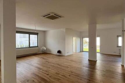 Wohnung Bad Homburg vor der Höhe Gonzenheim - 5 Zimmer, 175 m&sup2;, 1.990&euro; | Angebot:25380898