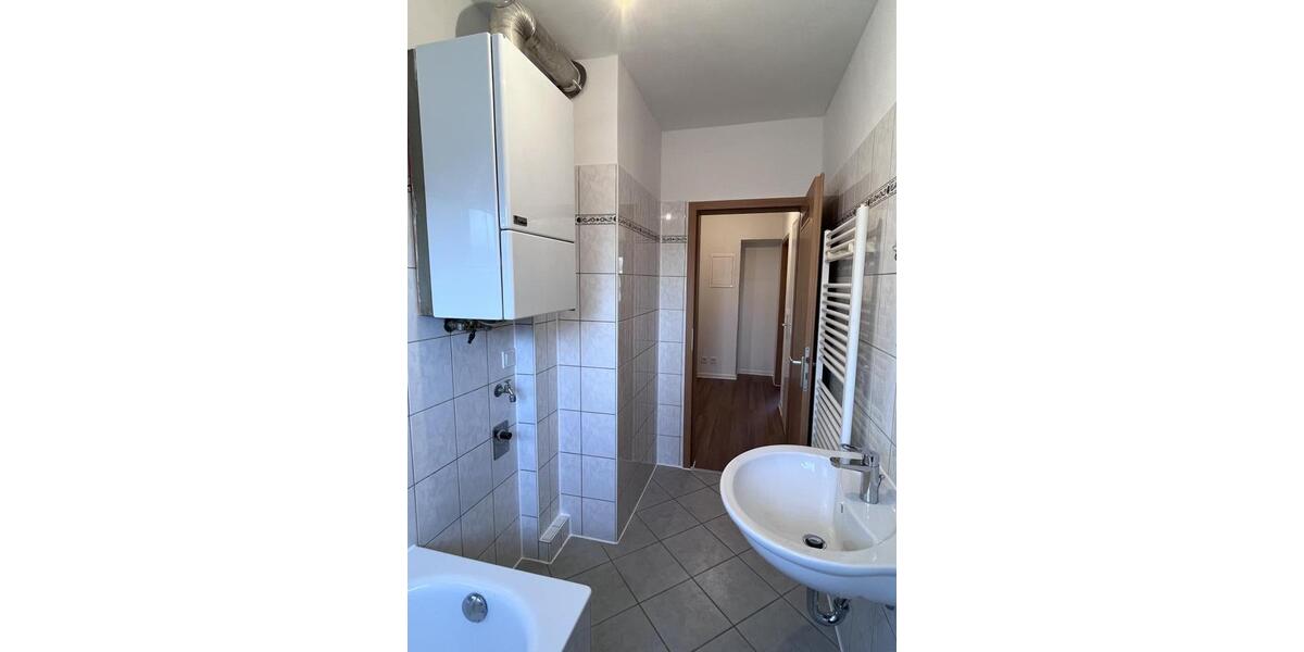 Deine neue Traumwohnung + Wir renovieren... Möbel rein FERTIG! 3 zimmer