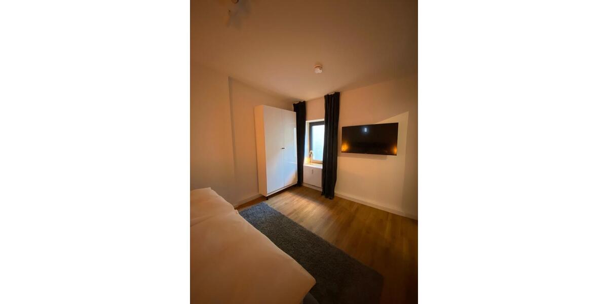 Dachgeschoßwohnung Wismar Altstadt - 2 Zimmer, 70 m&sup2;, 1.250&euro; | Angebot:24924508