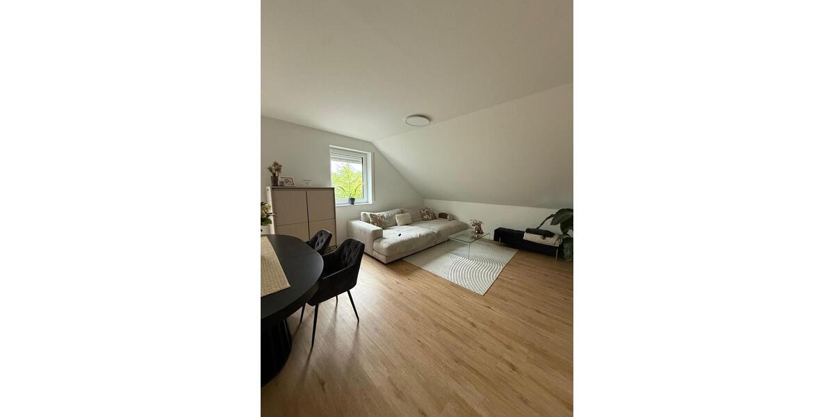 Etagenwohnung Badbergen - 3 Zimmer, 90 m&sup2;, 940&euro; | Angebot:26482093