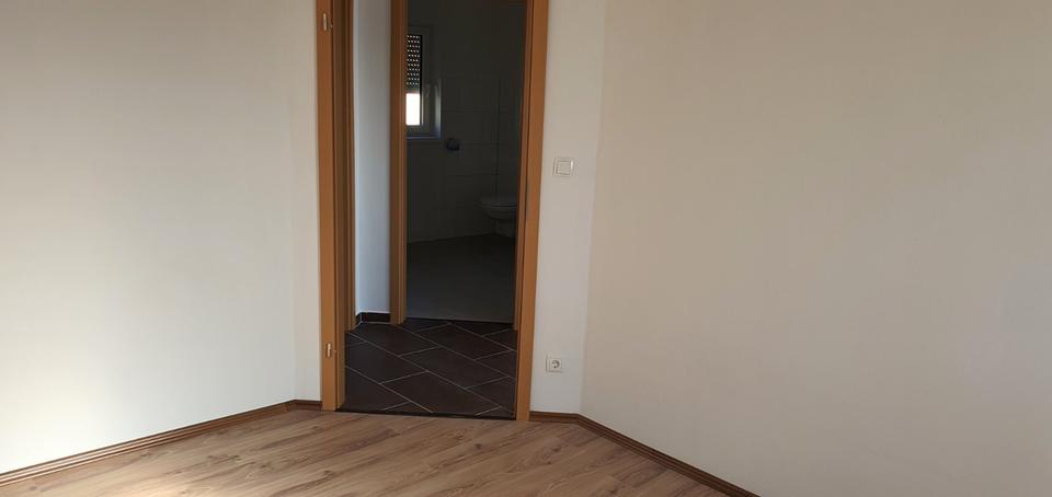 Erdgeschoßwohnung Hillscheid - 3 Zimmer, 80 m&sup2;, 590&euro; | Angebot:24675641