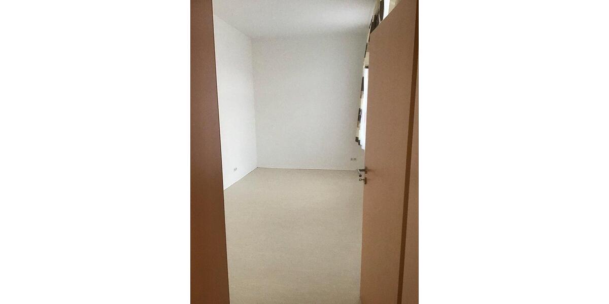 Etagenwohnung Blankenburg (Harz) - 2 Zimmer, 66 m&sup2;, 455&euro; | Angebot:26544745
