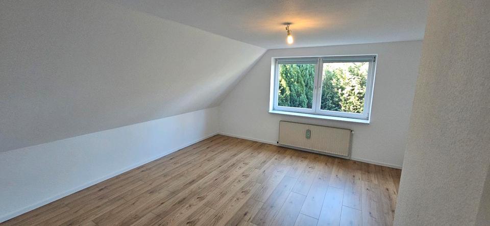 Dachgeschoßwohnung Dörverden - 4.5 Zimmer, 85 m&sup2;, 900&euro; | Angebot:26612191