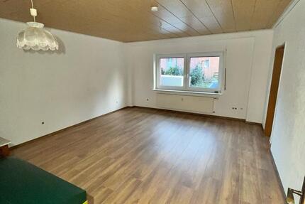 Frisch sanierte 2,5-RaumWohnung mit neuer EBK ab 01.09
