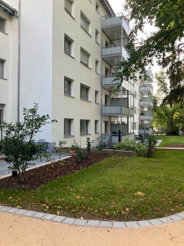 Stadtlage! SanierteRenovierte 4-Zimmer Wohnung mit Balkon anmietbar ab 17.11.2025 zimmer