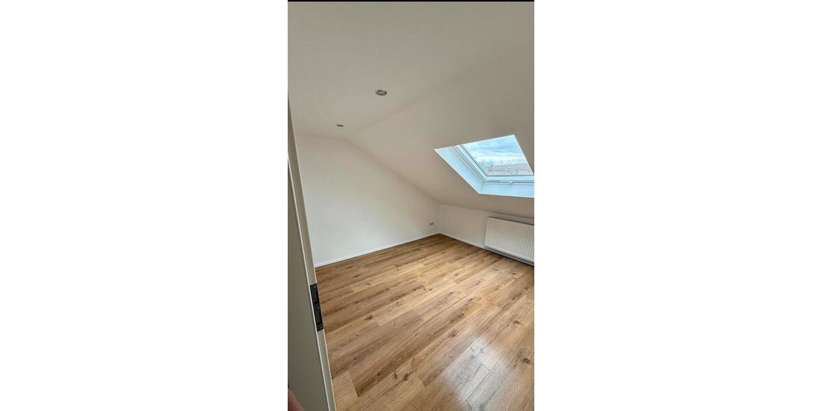 Dachgeschoßwohnung Bad Windsheim - 3 Zimmer, 40 m&sup2;, 530&euro; | Angebot:26485691