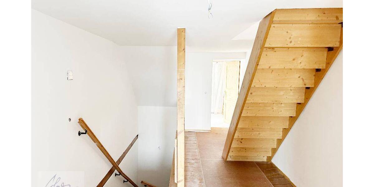 Etagenwohnung Riesa Gröba - 6 Zimmer, 127 m&sup2;, 950&euro; | Angebot:26556321