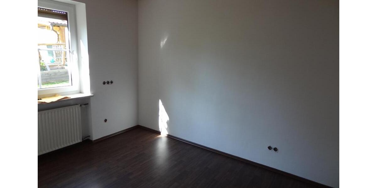 Erdgeschoßwohnung Fensterbach - 3 Zimmer, 112 m&sup2;, 850&euro; | Angebot:26537127
