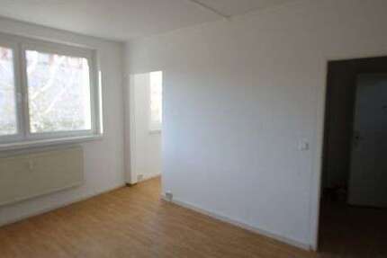 Wohnung Bernburg (Saale) Roschwitz - 1 Zimmer, 25 m&sup2;, 196&euro; | Angebot:27068734