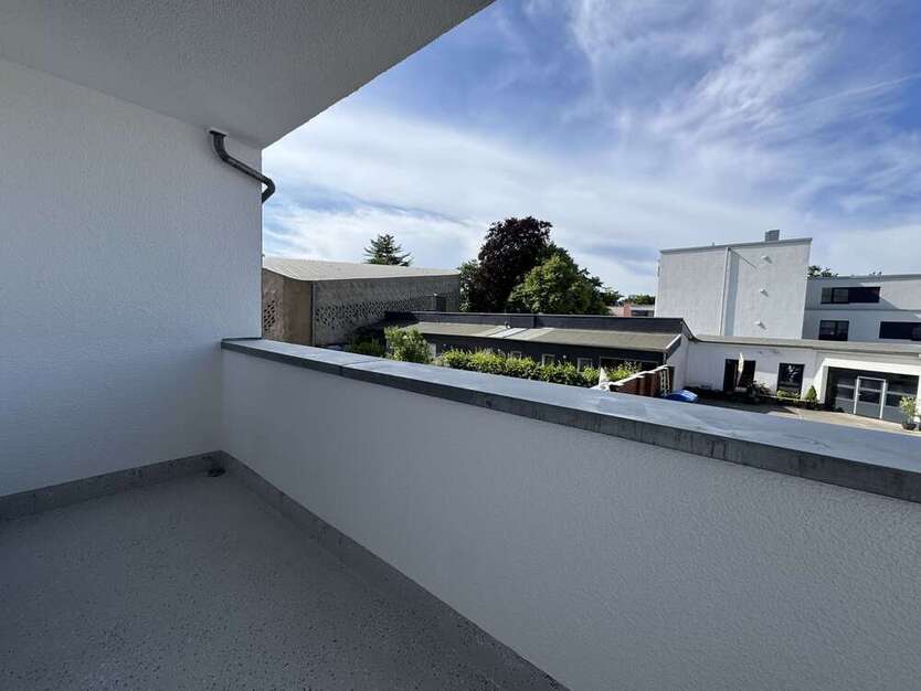 Wohnung zum Mieten in Düsseldorf 1.090 € 82.5 m²