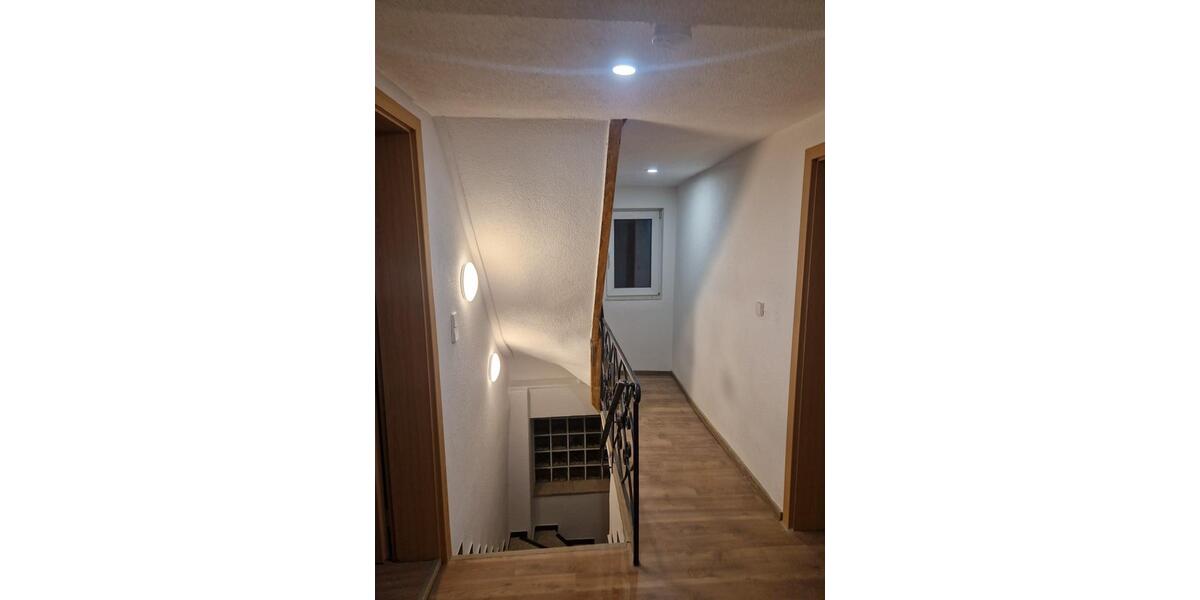 Einfamilienhaus Buchen (Odenwald) - 8 Zimmer, 155 m&sup2;, 1.200&euro; | Angebot:25824301