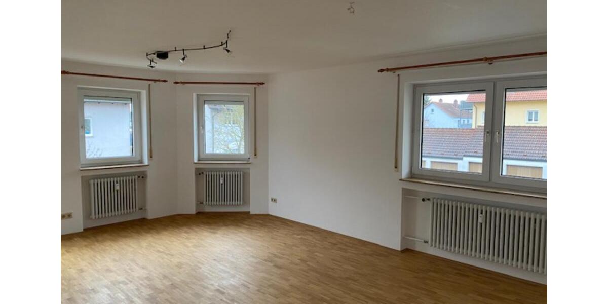 Etagenwohnung Hofheim in Unterfranken - 4 Zimmer, 105 m&sup2;, 945&euro; | Angebot:25172871