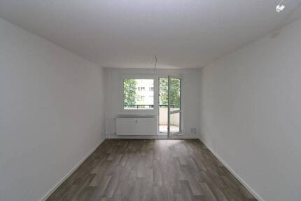 Für Sparfüchse...günstige 3-RW mit Wanne u. Balkon!!! 3 zimmer