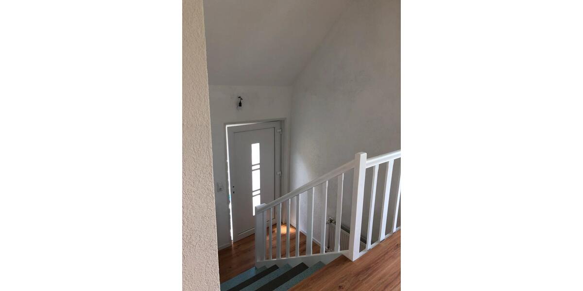Dachgeschoßwohnung Bad Nauheim - 2 Zimmer, 80 m&sup2;, 750&euro; | Angebot:26254488