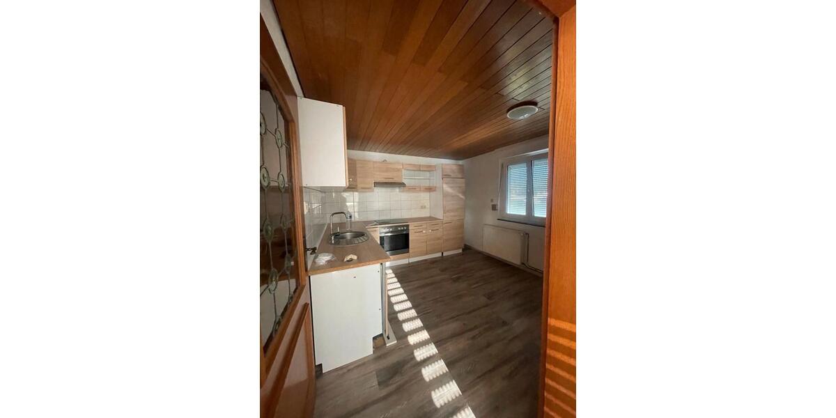 Mehrfamilienhaus, Wohnhaus Wutöschingen - 3 Zimmer, 80 m&sup2;, 1.100&euro; | Angebot:25928654