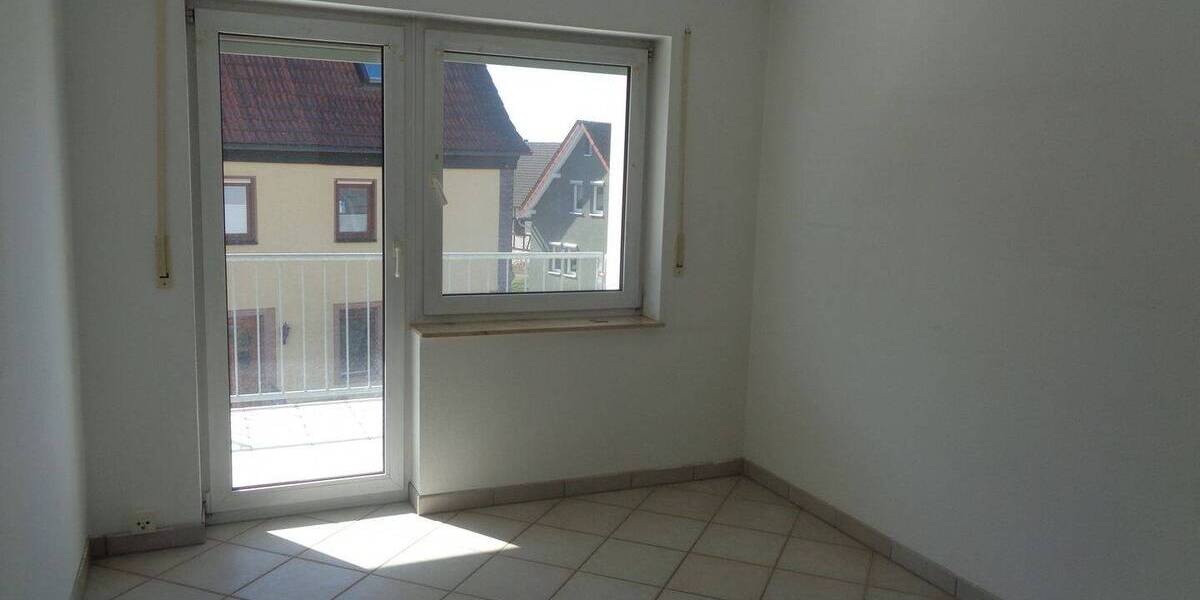 Etagenwohnung Wertheim Nassig - 4 Zimmer, 94 m&sup2;, 800&euro; | Angebot:26618115