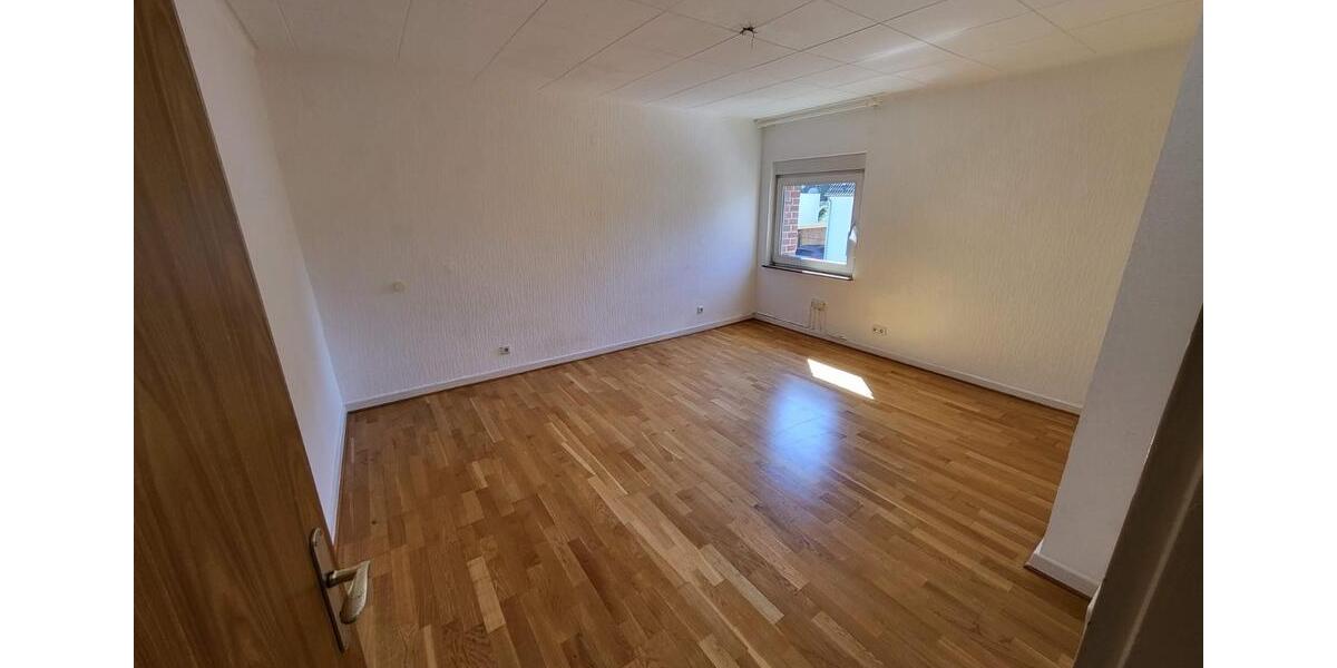 Wohnen auf Zeit Köln Rodenkirchen - 17 Zimmer, 100 m&sup2;, 600&euro; | Angebot:25937122