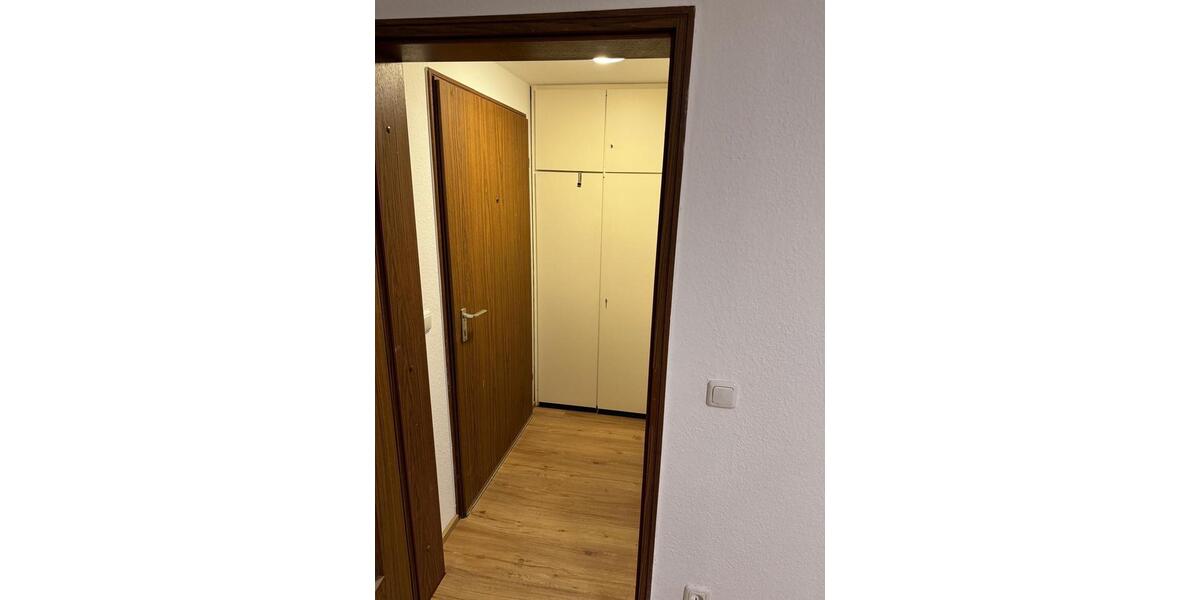 Etagenwohnung Gerbrunn - 1 Zimmer, 36 m&sup2;, 560&euro; | Angebot:26233546