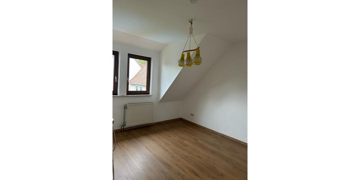 Dachgeschoßwohnung Lauterbach (Hessen) - 2.5 Zimmer, 48 m&sup2;, 370&euro; | Angebot:24825635