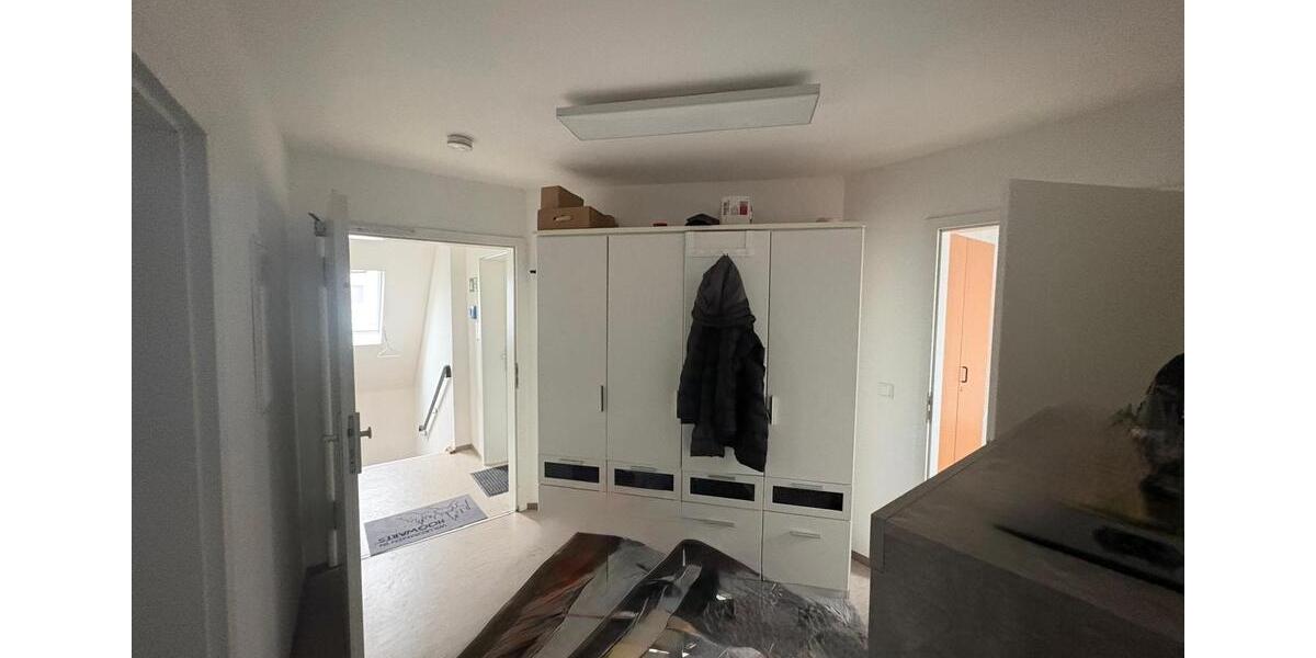 Dachgeschoßwohnung Altdorf bei Nürnberg - 3 Zimmer, 68 m&sup2;, 1.030&euro; | Angebot:24784784