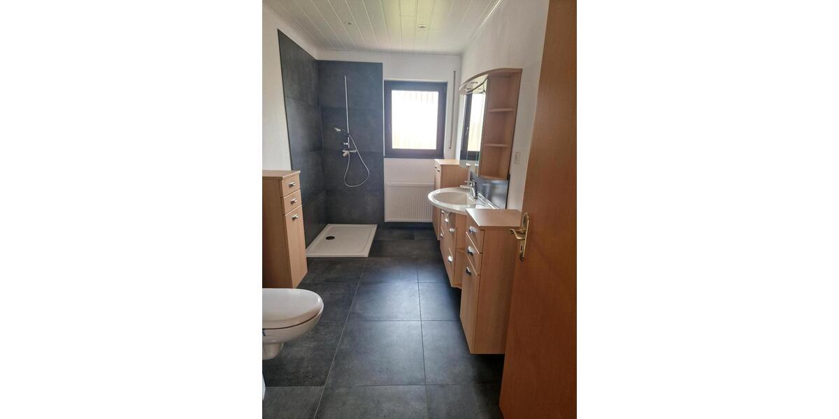 Erdgeschoßwohnung Hargesheim - 5 Zimmer, 136 m&sup2;, 1.260&euro; | Angebot:26221498