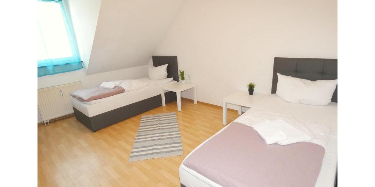 Wohnen auf Zeit Wackersdorf - 3 Zimmer, 69 m&sup2;, 68&euro; | Angebot:9920053