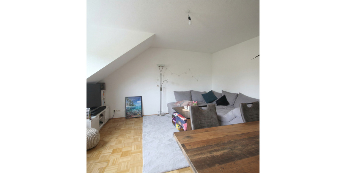 Etagenwohnung Hürth - 2 Zimmer, 76 m&sup2;, 915&euro; | Angebot:26236665