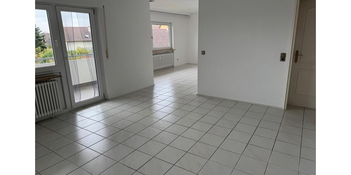 Etagenwohnung Pliezhausen - 2.5 Zimmer, 70 m&sup2;, 900&euro; | Angebot:26625823