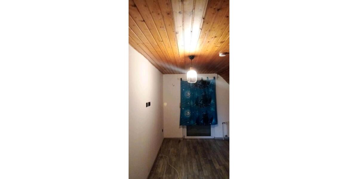 Etagenwohnung Bad Münder am Deister - 5 Zimmer, 160 m&sup2;, 900&euro; | Angebot:24729978