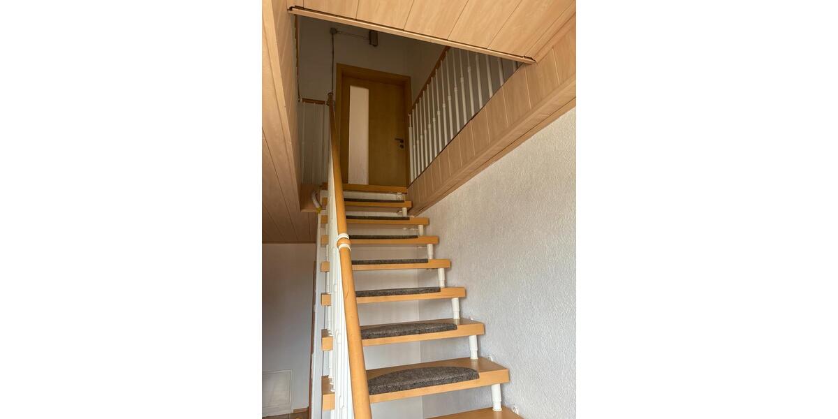 Dachgeschoßwohnung Höpfingen - 2.5 Zimmer, 60 m&sup2;, 600&euro; | Angebot:26525462