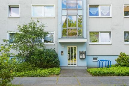 Wir begrüßen Sie in Ihrer neuen Wohnung mit wunderschöner Aussicht und super Nachbarschaft! 4 zimmer