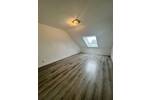 MT an CS zum 16.9.25 2 Zimmer Wohnung im Dachgeschoss in ruhiger Maintal Lage