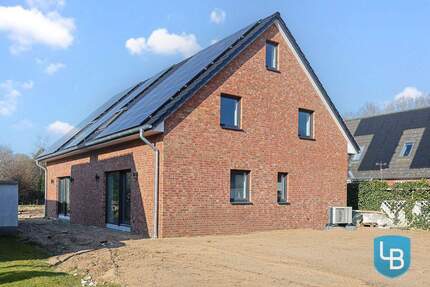 Haus Neumünster Wittorf - 5 Zimmer, 133 m&sup2;, 1.950&euro; | Angebot:25702172