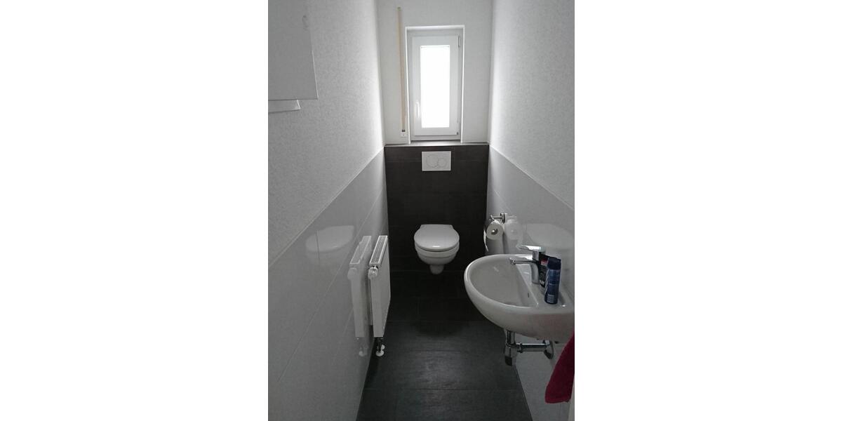 Etagenwohnung Esslingen am Neckar Pliensauvorstadt - 4 Zimmer, 100 m&sup2;, 1.100&euro; | Angebot:25305621