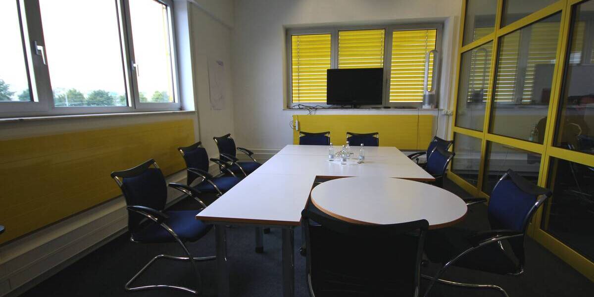 Gewerbeobjekt Landshut Industriegebiet - 2 Zimmer, 286 m&sup2;, 1.500&euro; | Angebot:19335785