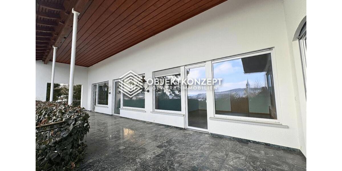 Etagenwohnung Engen - 7 Zimmer, 320 m&sup2;, 2.800&euro; | Angebot:24662337