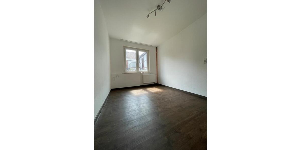 Etagenwohnung Holzminden - 1 Zimmer, 17 m&sup2;, 250&euro; | Angebot:22926547