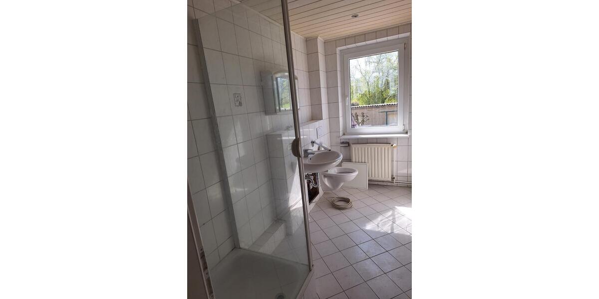 Etagenwohnung Stauchitz - 3 Zimmer, 72 m&sup2;, 250&euro; | Angebot:26532018