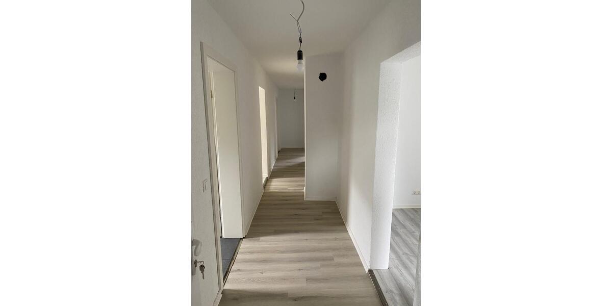 Etagenwohnung Tuttlingen - 5 Zimmer, 101 m&sup2;, 990&euro; | Angebot:25182485
