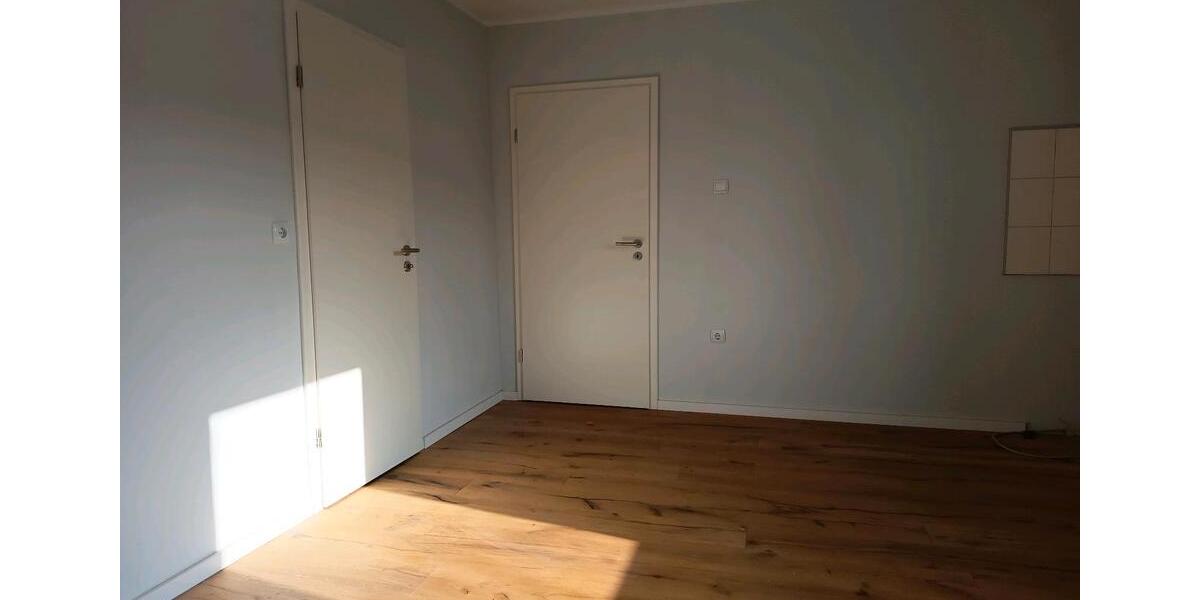 Einfamilienhaus Simbach - 3 Zimmer, 92 m&sup2;, 960&euro; | Angebot:24781260